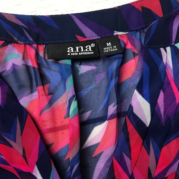 a.n.a Gorgeous, Colorful sheer blouse Size Medium - Picture 3 of 7